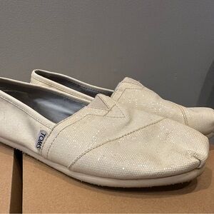 TOMS Women's Sparkling Cream Loafers